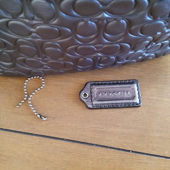 Coach Metallic Silver Camera Crossbody Handbag 38627 Embossed Signature Leather - Picture 10 of 10